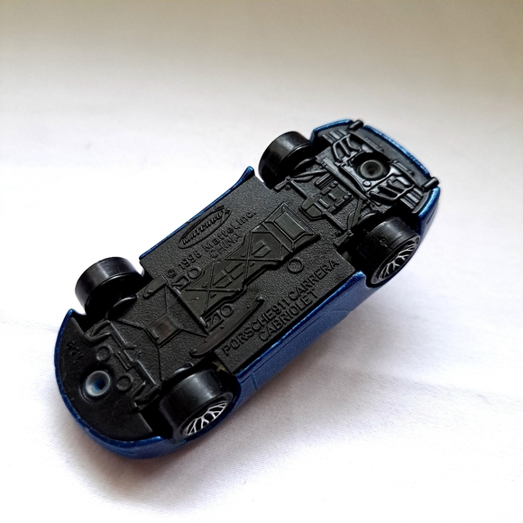 1998 Mattel Matchbox Blue Porsche 911 Carrera Cabriolet Loose Toy Car - Picture 5 of 7